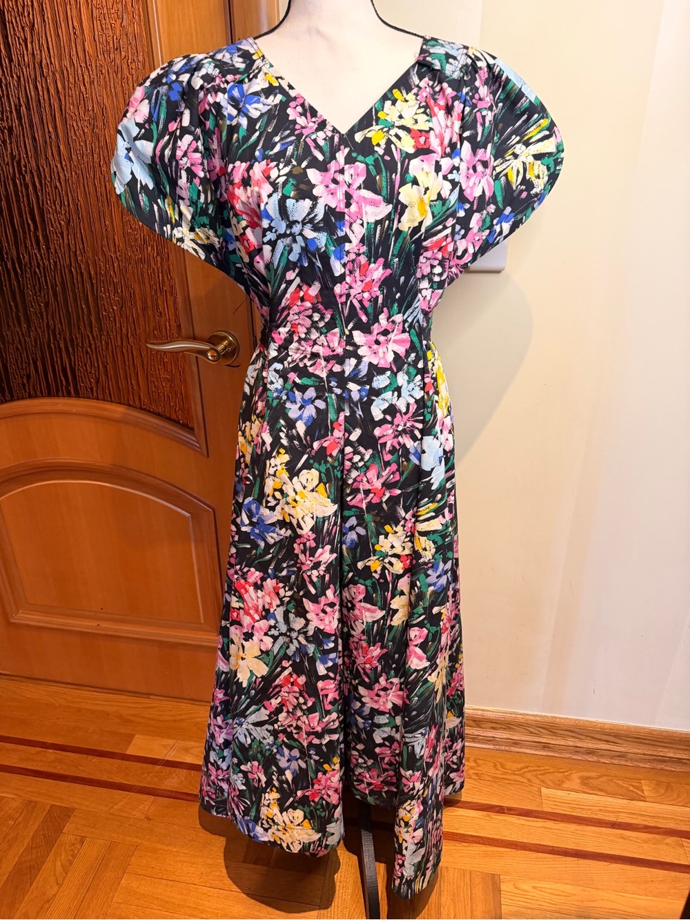 Akris Punto  Maxi Dress with Pink Blue Yellow Floral Print Sz 16